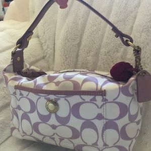 Signature Coach super cute